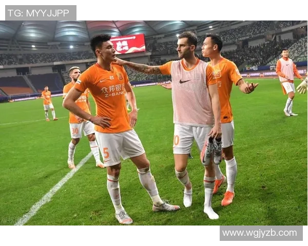 武汉卓尔与浙江绿城赛后球迷冲突事件引发广泛关注与讨论 武汉卓尔与浙江绿城赛后球迷冲突事件引发广泛关注与讨论